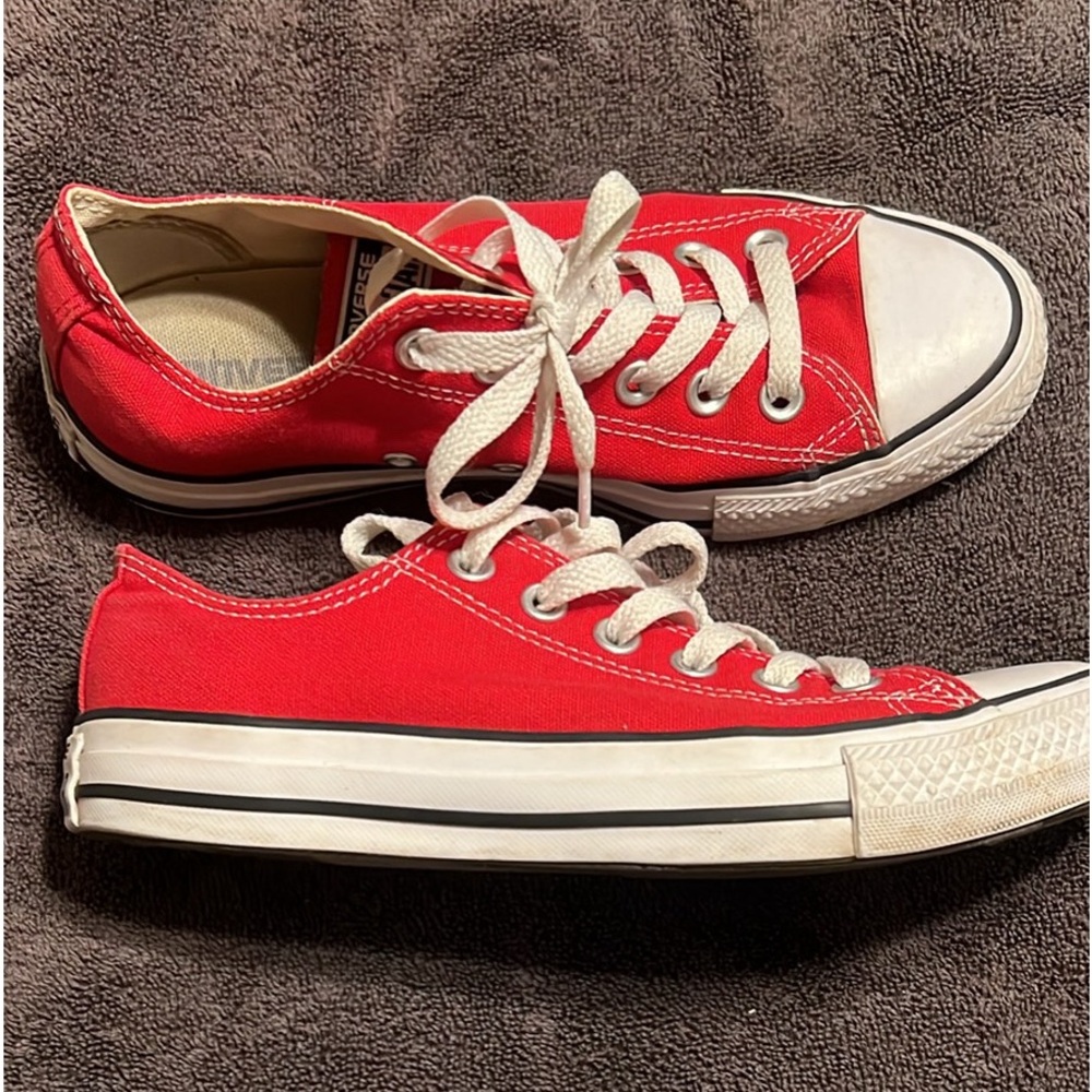 Converse - Picture 2 of 2